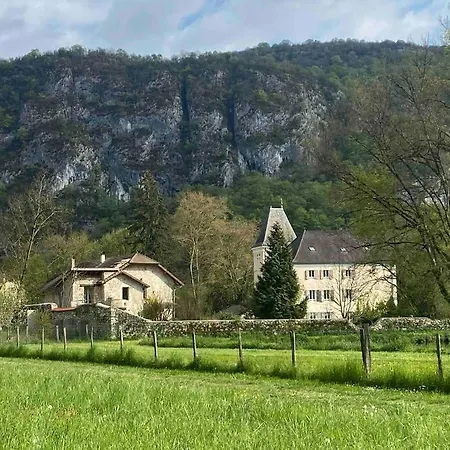 Au Chateau Saint Blaise * Virignin